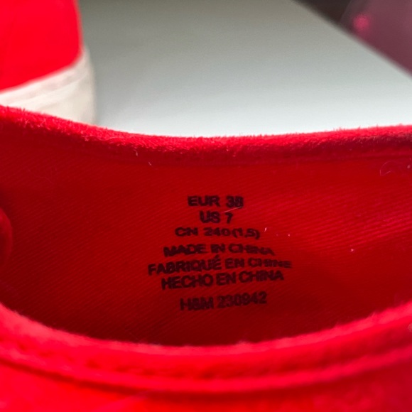 red shoes platform - Picture 4 of 4